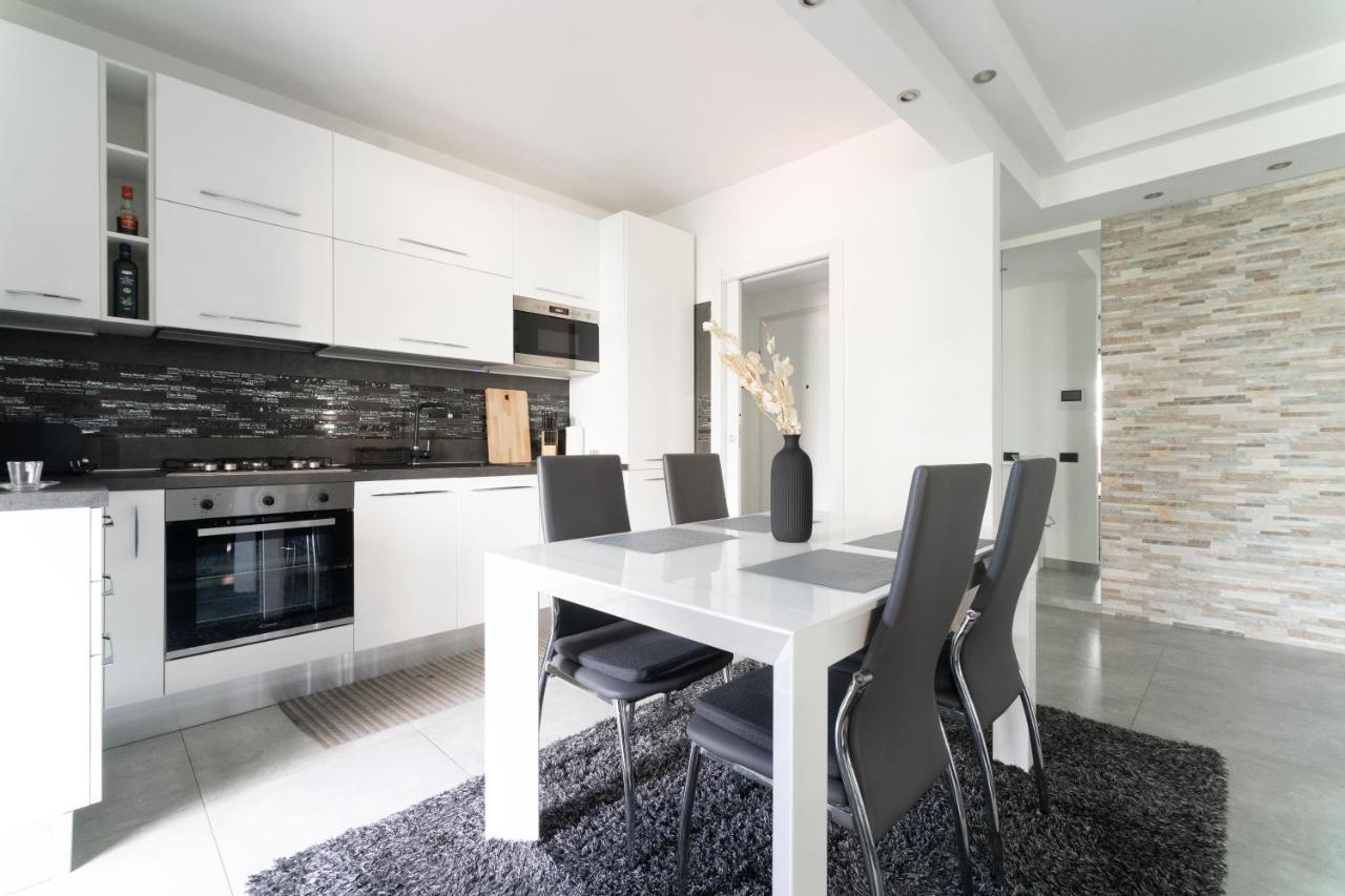 Oasis Luxury - A.C/Terrace/2Bedrooms 베르가모 외부 사진